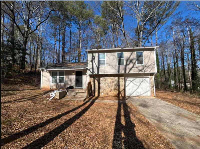 734 Tarkington Rd S in Stone Mountain, GA - Building Photo