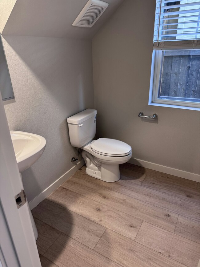 7298 SE Madrone St in Hillsboro, OR - Building Photo - Building Photo