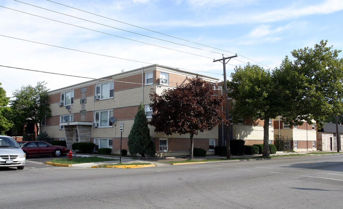 5812 W 16th St in Cicero, IL - Building Photo