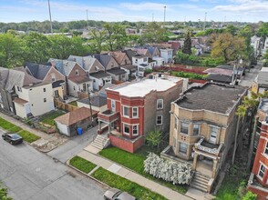 57 W 73rd St in Chicago, IL - Building Photo - Building Photo