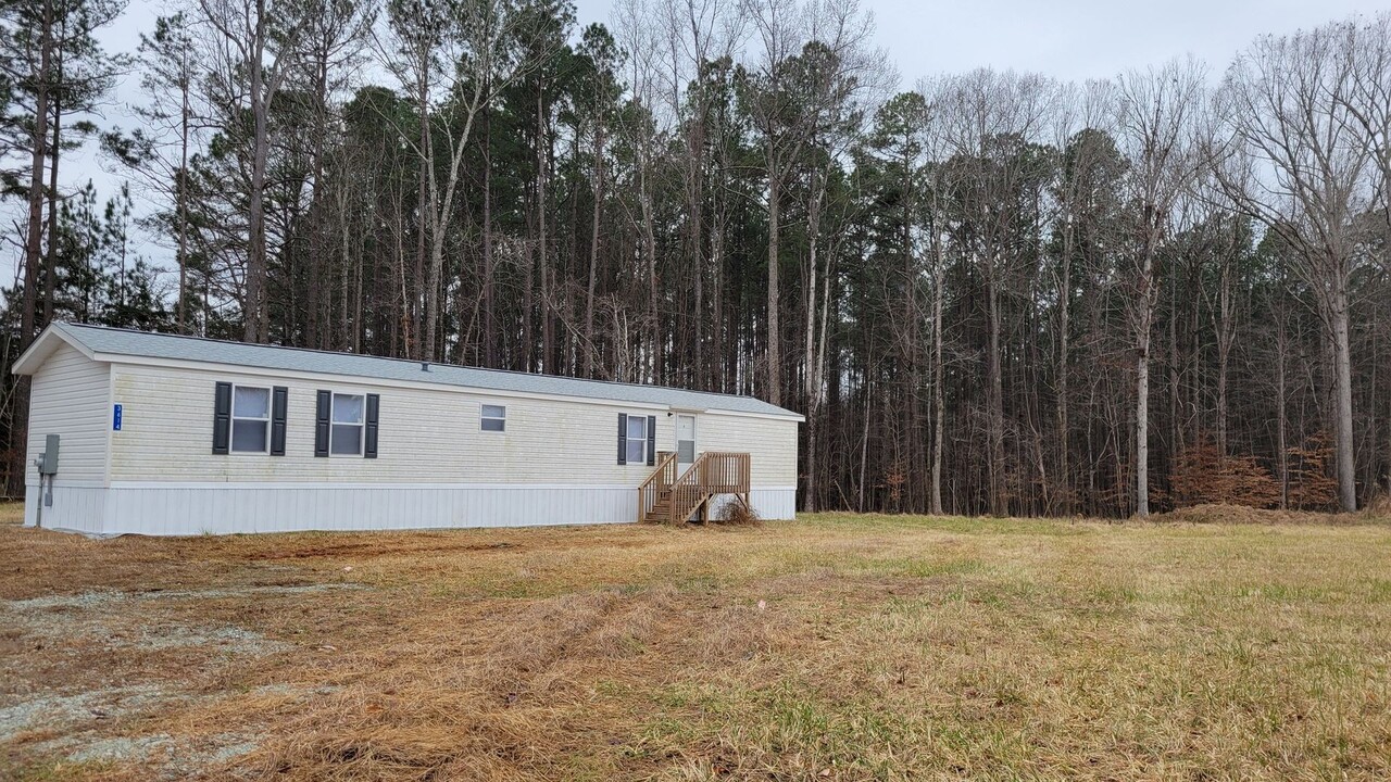 3614 Calloway Ct in Mebane, NC - Building Photo