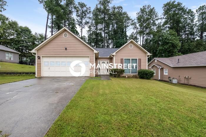 2358 Planters Cove Dr in Lawrenceville, GA - Foto de edificio
