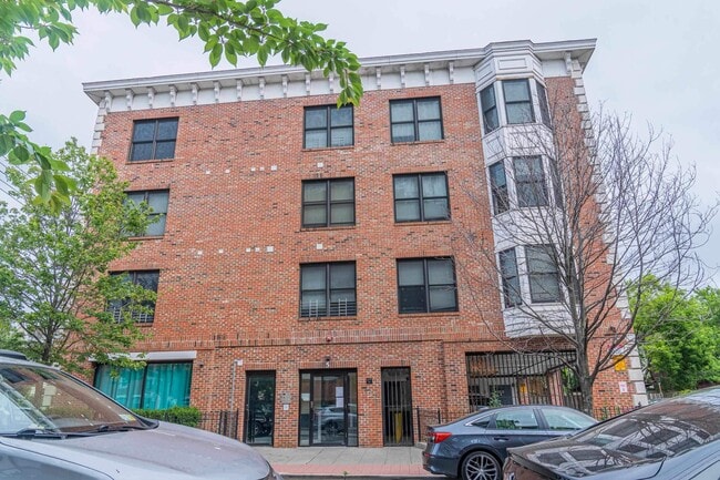 property at 5 Monitor St