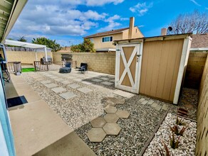 23324 Maltby Pl in Los Angeles, CA - Building Photo - Building Photo