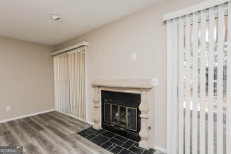 103 Fair Haven Way in Smyrna, GA - Building Photo - Building Photo
