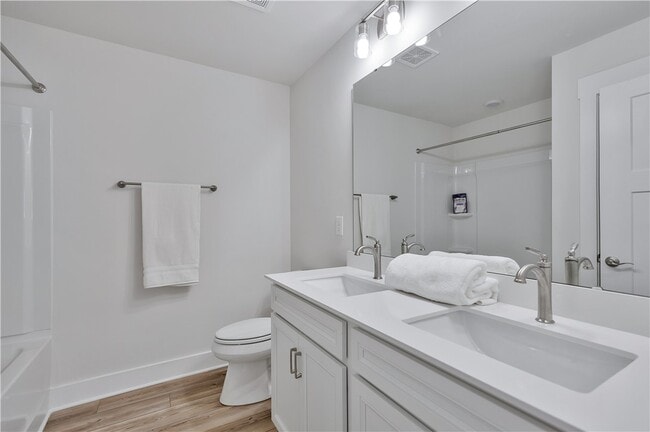 property at 323 Grange Vly Ln