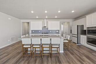 5255 Big Johnson Dr in Colorado Springs, CO - Foto de edificio - Building Photo