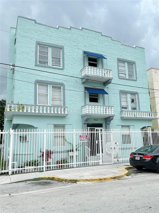 property at 967 SW 5th St