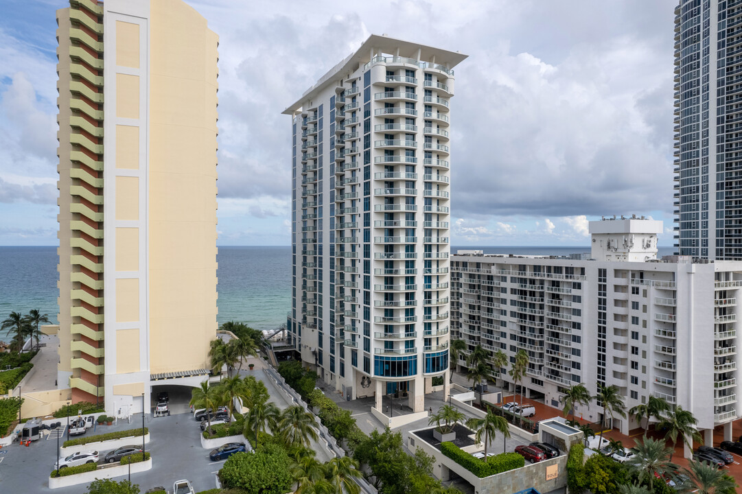 Florida Ocean Club in Sunny Isles Beach, FL - Building Photo