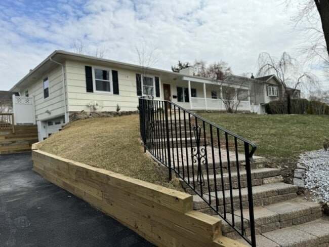 property at 14 Rohn St