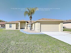 6949 Shepherd Oaks Rd in Lakeland, FL - Building Photo