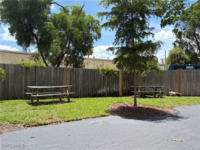property at 2905 Winkler Ave