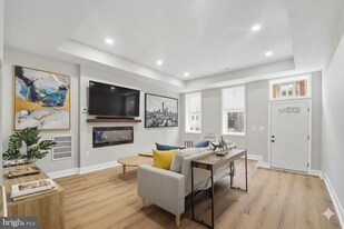 1629 Edmondson Ave in Baltimore, MD - Building Photo