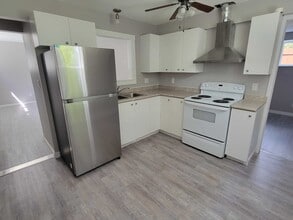 4 Guy St in Kingston, ON - Building Photo - Building Photo