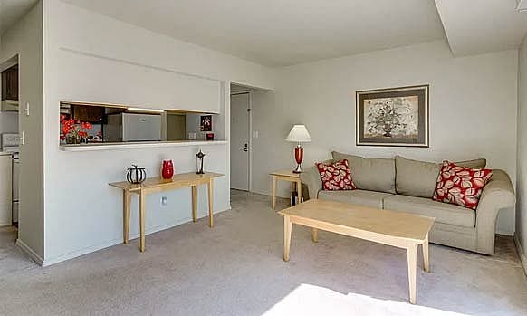 Autumn Woods in Jackson, MI - Building Photo - Building Photo