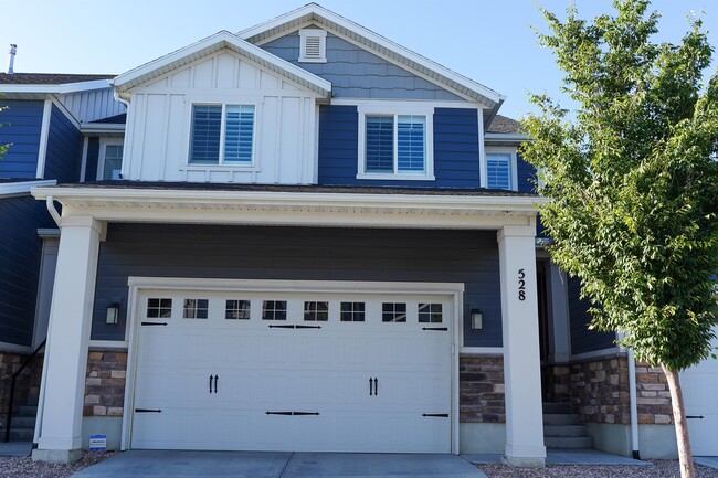 property at 528 Fox Chase Dr