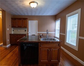 304 Waterman Ave in Smithfield, RI - Building Photo - Building Photo