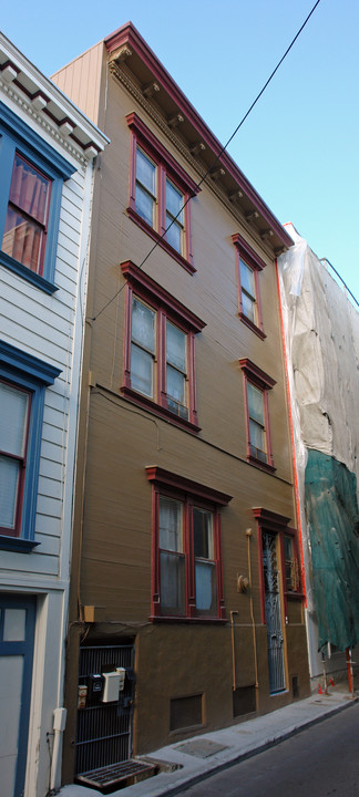 149-153 Jasper Pl in San Francisco, CA - Building Photo