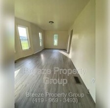 1909 N Superior St in Toledo, OH - Building Photo - Building Photo