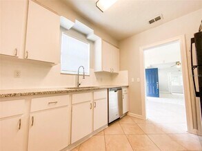 800 W Frances Ave in Tampa, FL - Building Photo - Building Photo