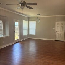 14322 Summer Garden Dr in Houston, TX - Foto de edificio - Building Photo