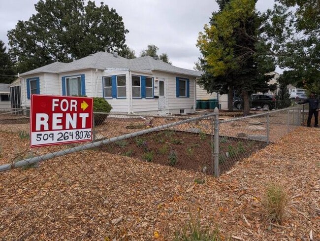 property at 1994 Macon St