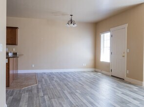 1532 Venetian Way in Saratoga Springs, UT - Building Photo - Building Photo