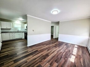202 Duckworth Dr in Williamston, SC - Building Photo - Building Photo