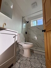 1628 W 24th St in Los Angeles, CA - Foto de edificio - Building Photo