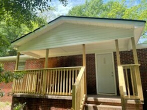 104 Jackson Rd in Simpsonville, SC - Building Photo - Building Photo