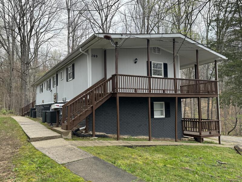 109 E Holston Ln in Oak Ridge, TN - Building Photo