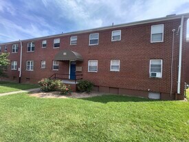 20 Clermont St in Hartford, CT - Building Photo