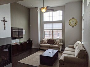 5437 Valentia St in Denver, CO - Building Photo - Building Photo