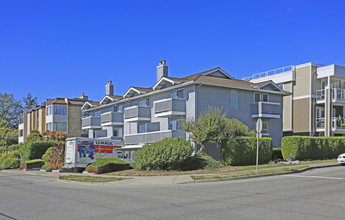 15289-15299 Roper Ave in Vancouver, BC - Building Photo - Primary Photo