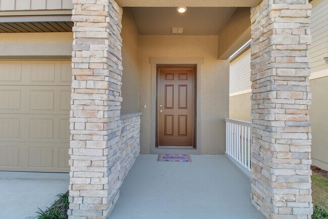 2216 Bear Peak Dr in Minneola, FL - Building Photo - Building Photo