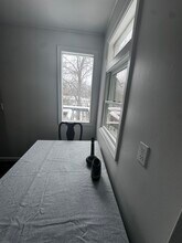 150 Ethan Allen Pky, Unit B in Burlington, VT - Foto de edificio - Building Photo