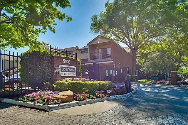 5100 Verde Valley Ln in Dallas, TX - Building Photo