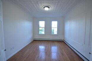 241 Randolph Ave in Jersey City, NJ - Building Photo