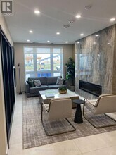 1560 Upper W Ave in London, ON - Building Photo - Building Photo