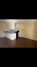 21121 Bassett St #2 Canoga Park, Ca 91303 in Canoga Park, CA - Building Photo - Floor Plan