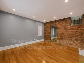 143-145 E Kossuth St in Columbus, OH - Foto de edificio - Building Photo