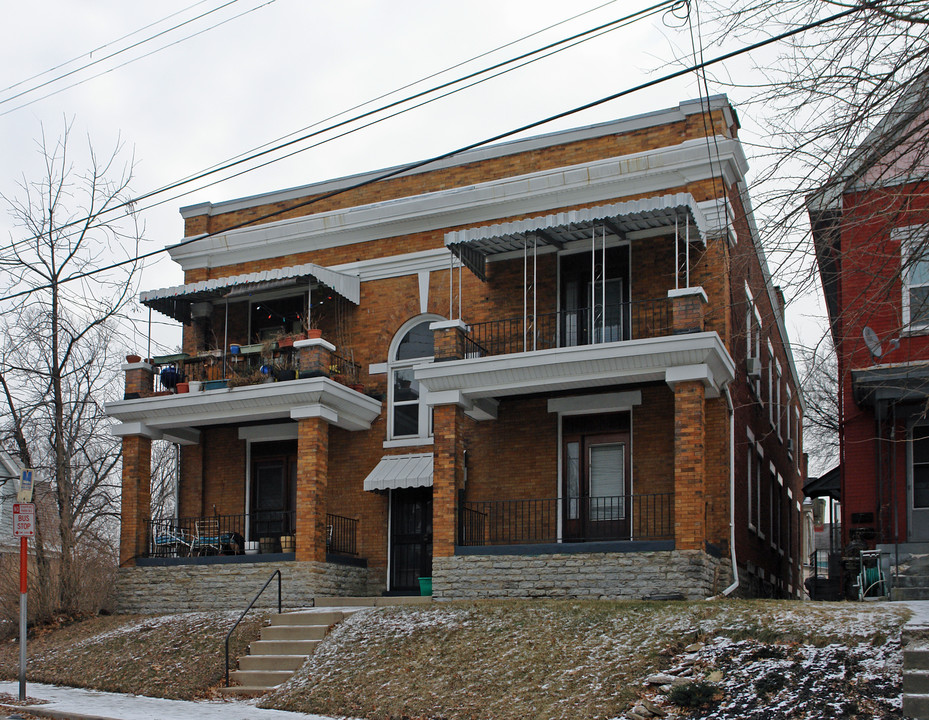 2376 Fairview Ave in Cincinnati, OH - Building Photo