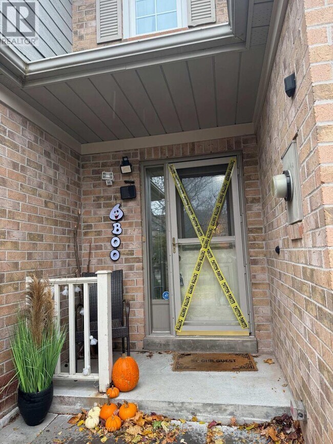 1133 Westview Terrace in Oakville, ON - Building Photo - Building Photo