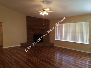 515 Risen Star Dr in Crestview, FL - Building Photo - Building Photo
