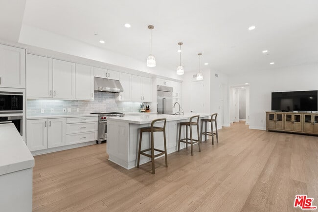 12763 Shell Pl in Los Angeles, CA - Building Photo - Building Photo