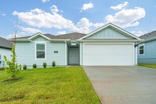 307 NW Granny Smith St in Gentry, AR - Building Photo