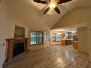 1583 S Burks Ave in Springfield, MO - Building Photo - Building Photo