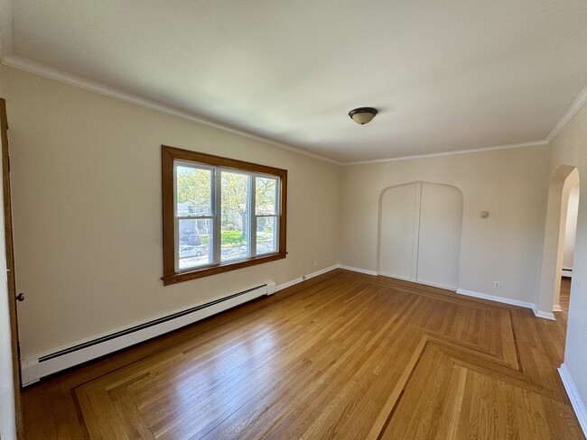 510 Lincoln Ave, Unit Apt B in Hawthorne, NJ - Building Photo - Building Photo