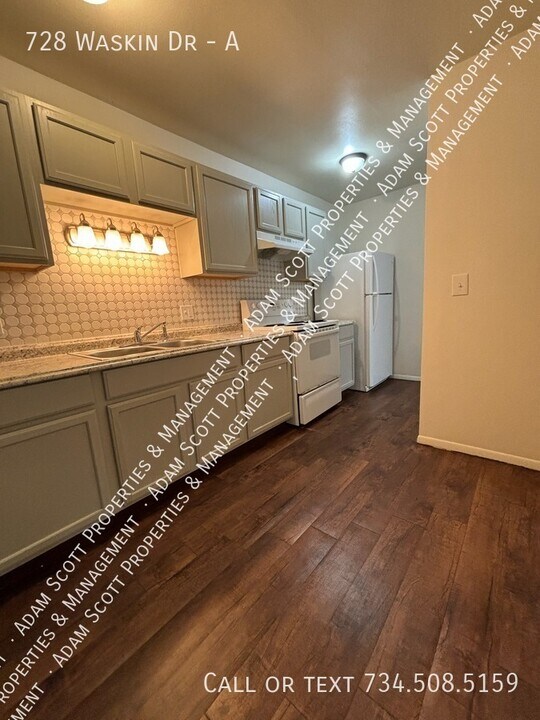 728 Waskin Dr-Unit -A in Tecumseh, MI - Building Photo