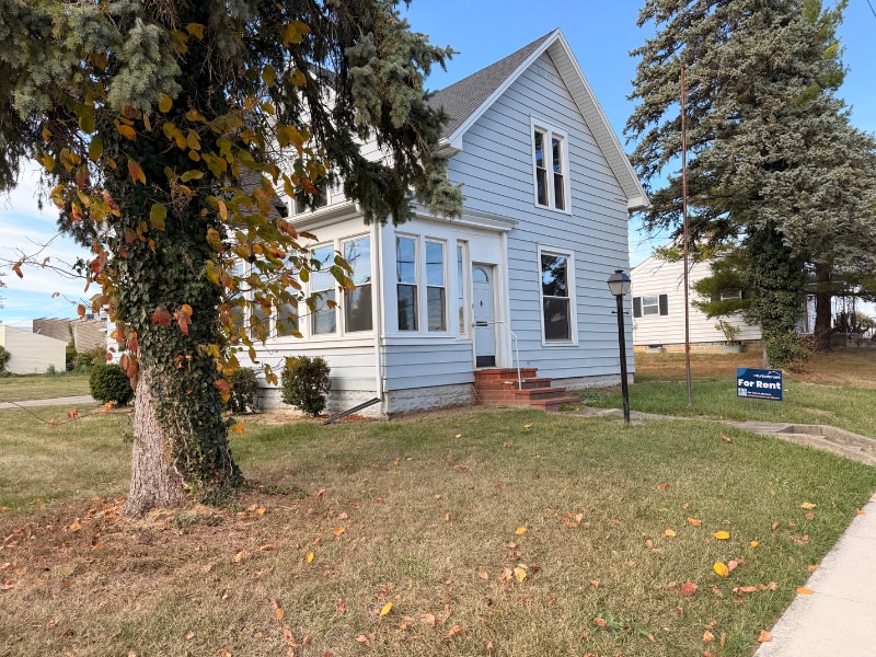 118 E Jefferson St in Bluffton, OH - Building Photo